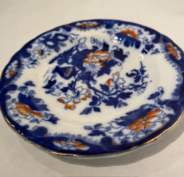 Set of 4 Antique Dessert Plates in English 1749 Pattern - 11