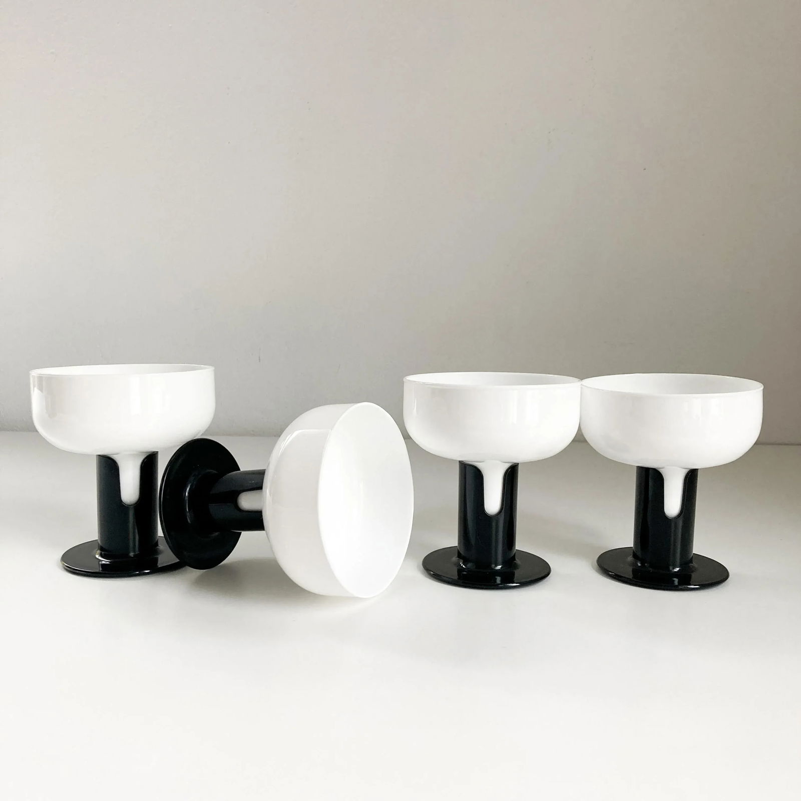 1980s Jorma Vennola for Iittala Finland Kaveri Champagne Coupe Glassware- Set of 4 - 3