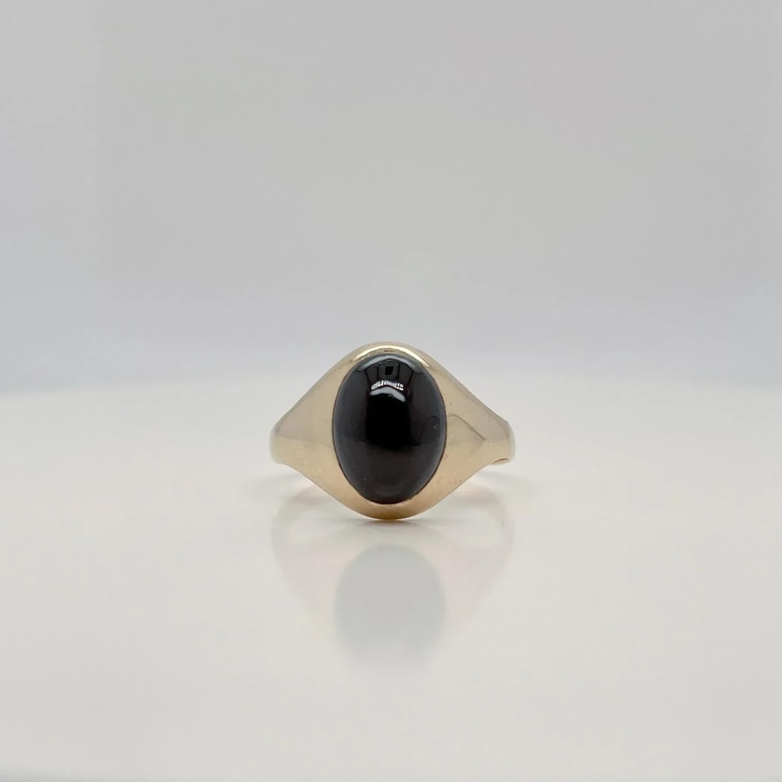 Vintage Antique 14 Karat Gold & Garnet Cabochon Signet Ring Size 10 - 4