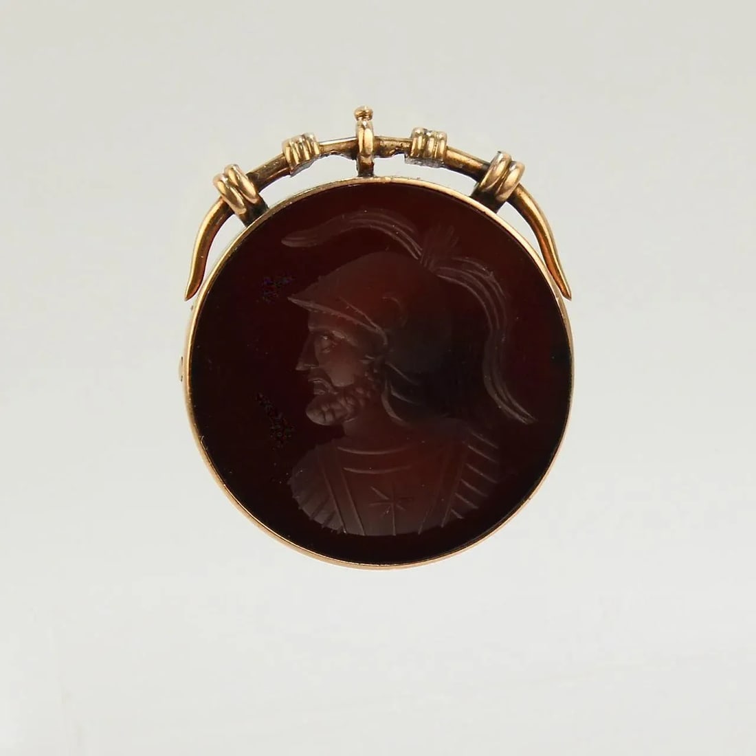 Vintage Antique Victorian 14 Karat Gold and Carved Carnelian Intaglio Charm or Pendant - 3