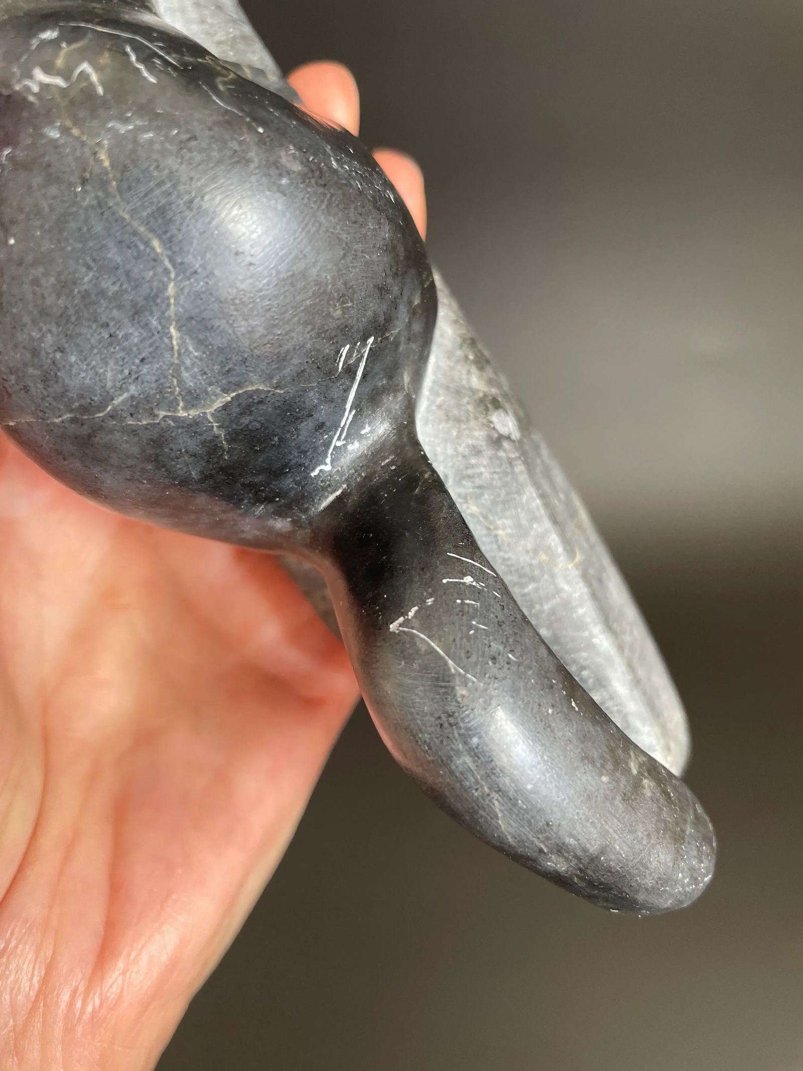 Vintage Canadian Inuit Eskimo Soapstone Carving Sea Otter Eating Fish Sculpture by Davitiapik - 11