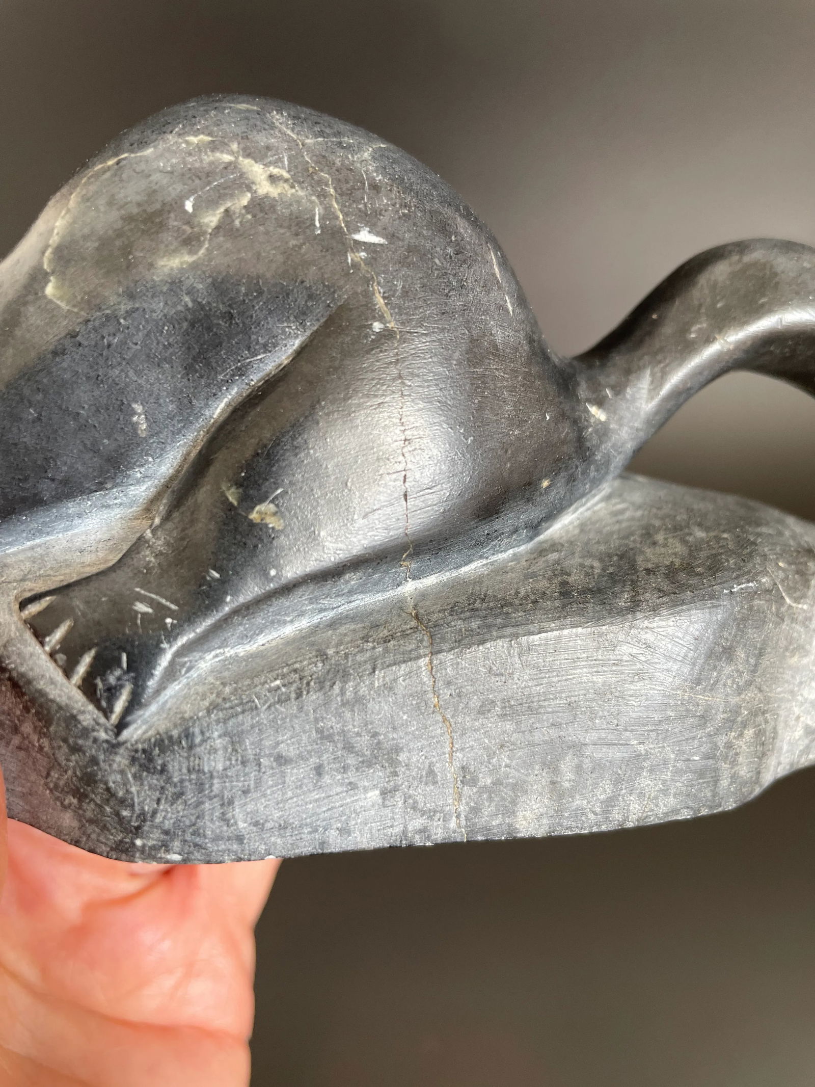 Vintage Canadian Inuit Eskimo Soapstone Carving Sea Otter Eating Fish Sculpture by Davitiapik - 9