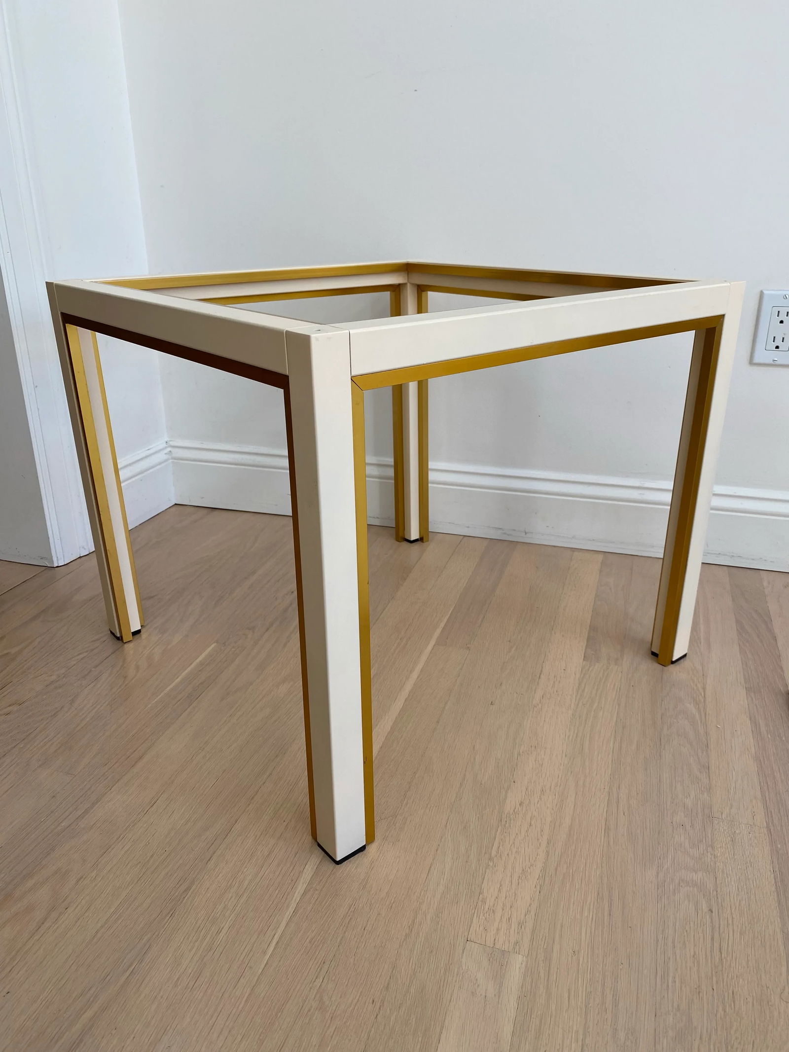 1970's Italian Modern Side Table in the Manner of Romeo Rega - 11