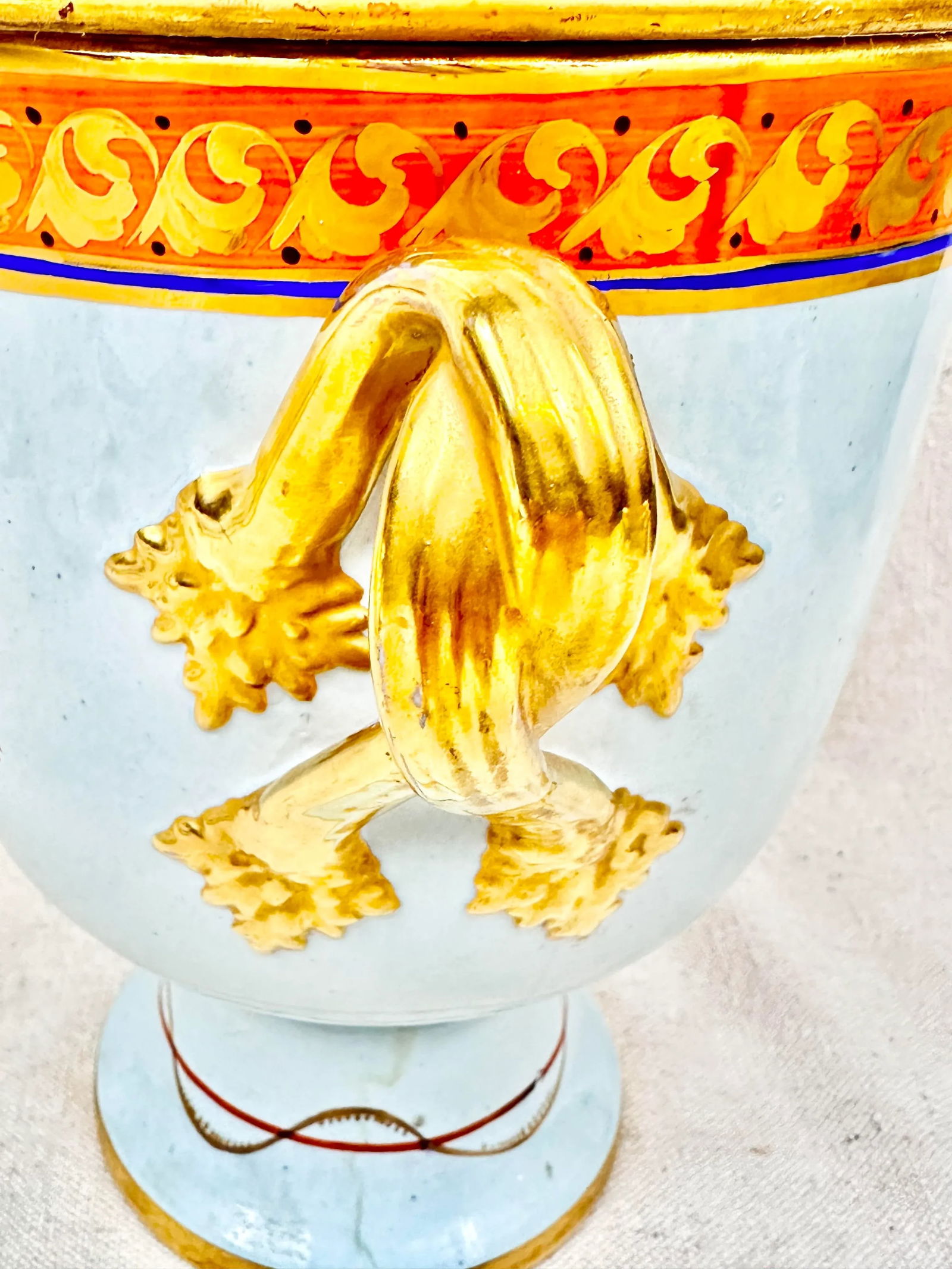 Vintage Mottahedeh Lidded Urn - 3