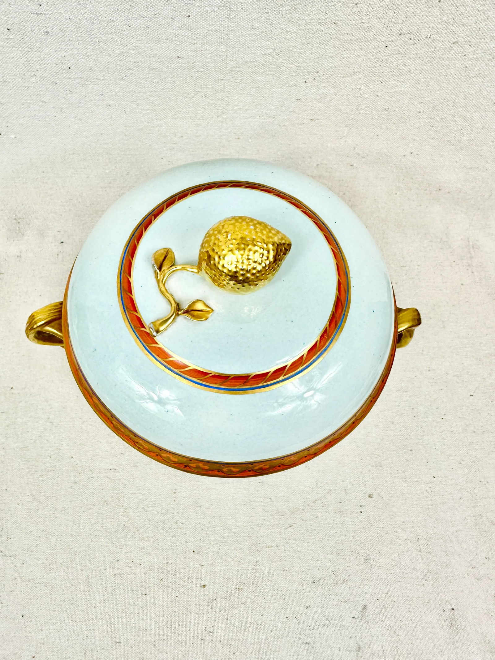 Vintage Mottahedeh Lidded Urn - 4