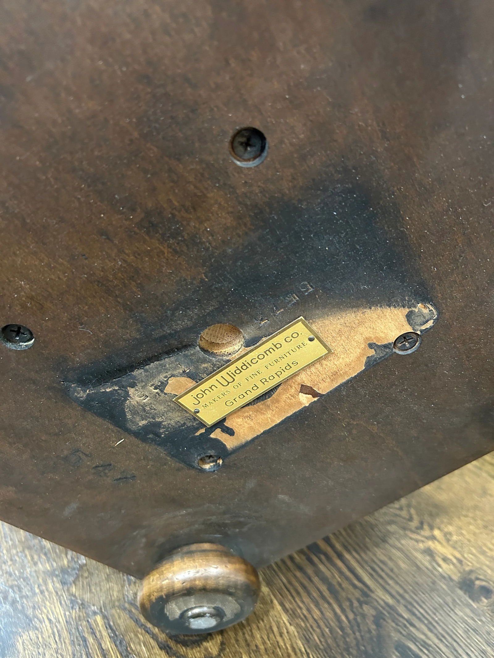 1980s Pair of Vintage John Widdicomb Octagonal End Tables - 7