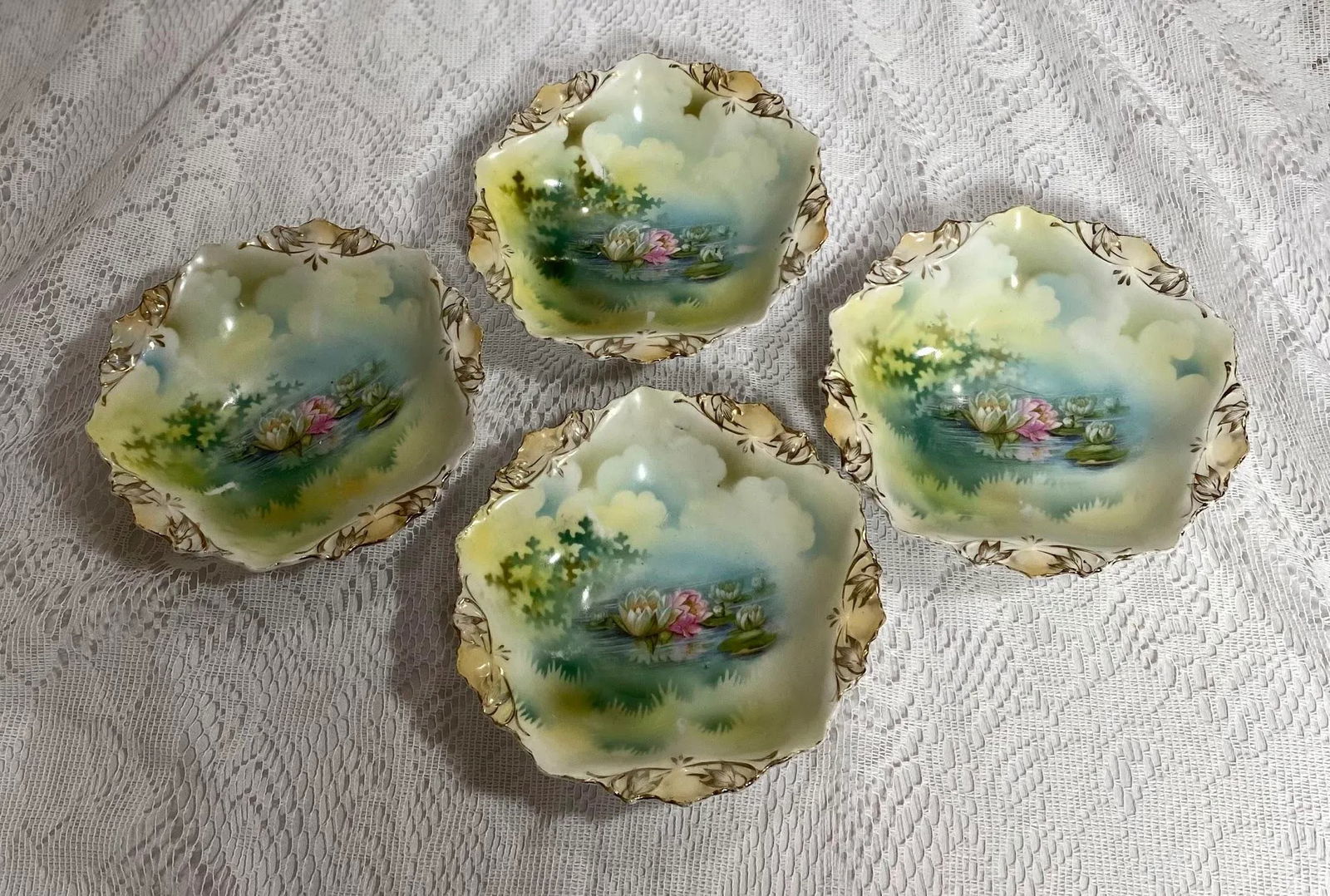 Antique r.s Prussia Bowls - Set of 5, Pink & White Water Lily, Gold Scalloped Edge, Gold Trim - 5