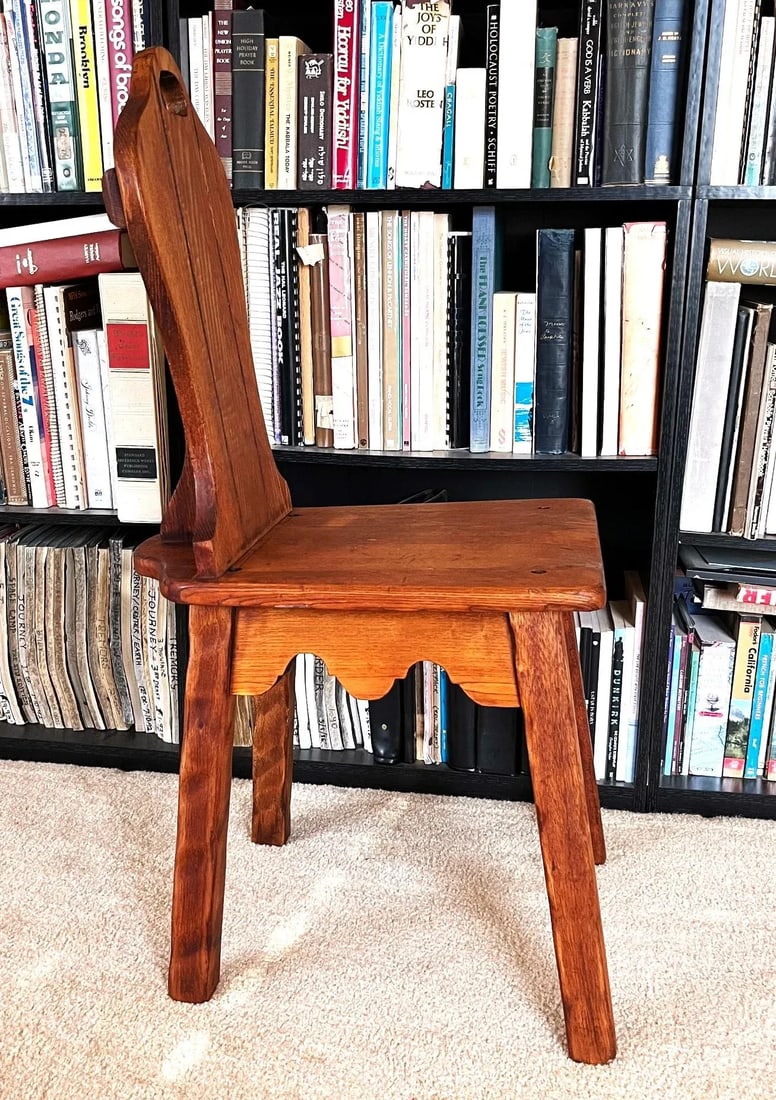 Early 20th Century Scalloped Arts & Crafts Chair - 3