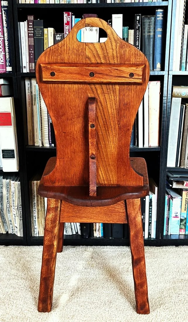 Early 20th Century Scalloped Arts & Crafts Chair - 4