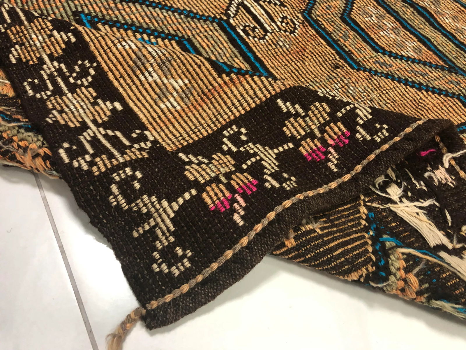 Geometric Design Turkish Anatolian Vintage Area Kilim Rug 4'8" x 9'1" - 4