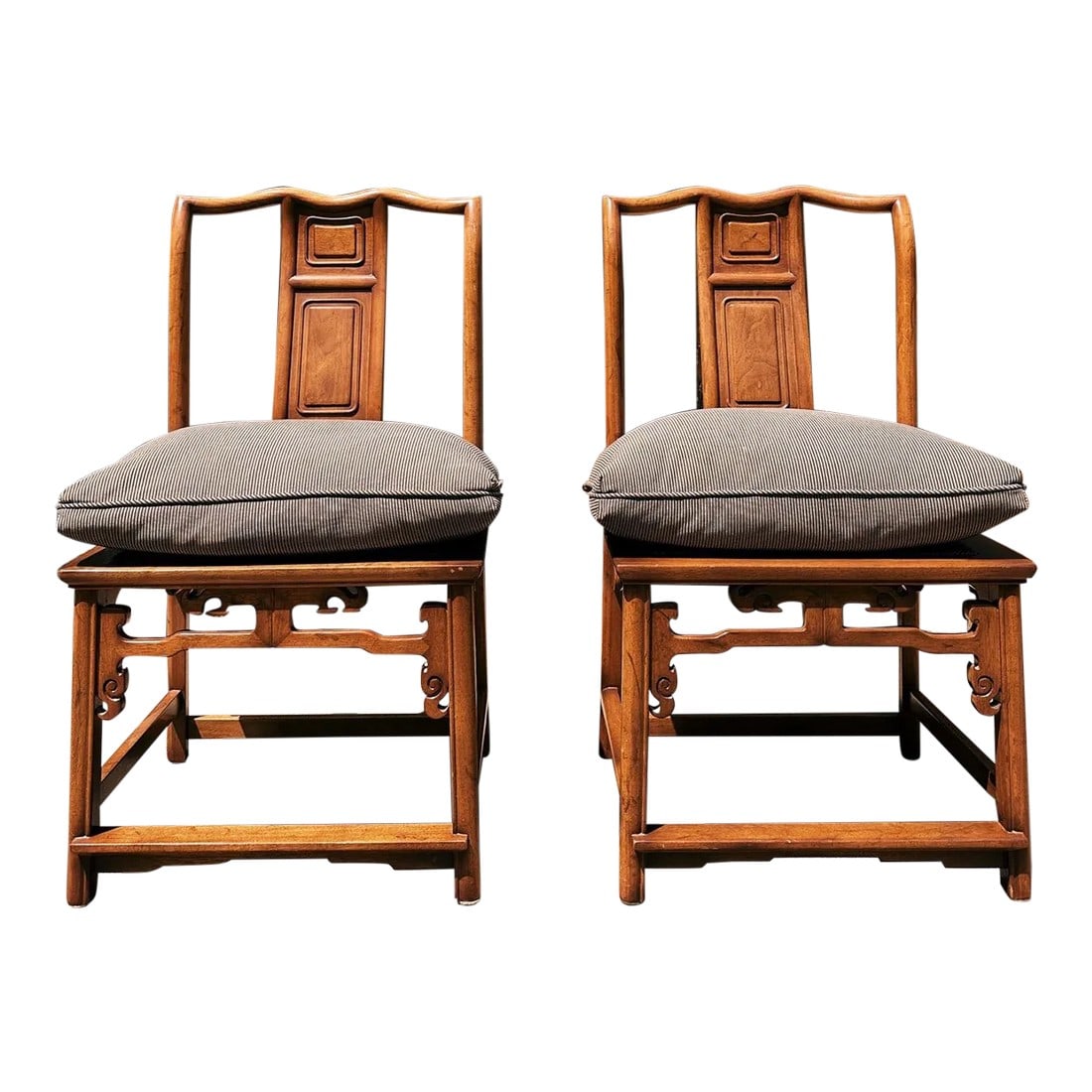 Pair of Late 20th Century Chinese Yoke Back Chairs (1 of 10)