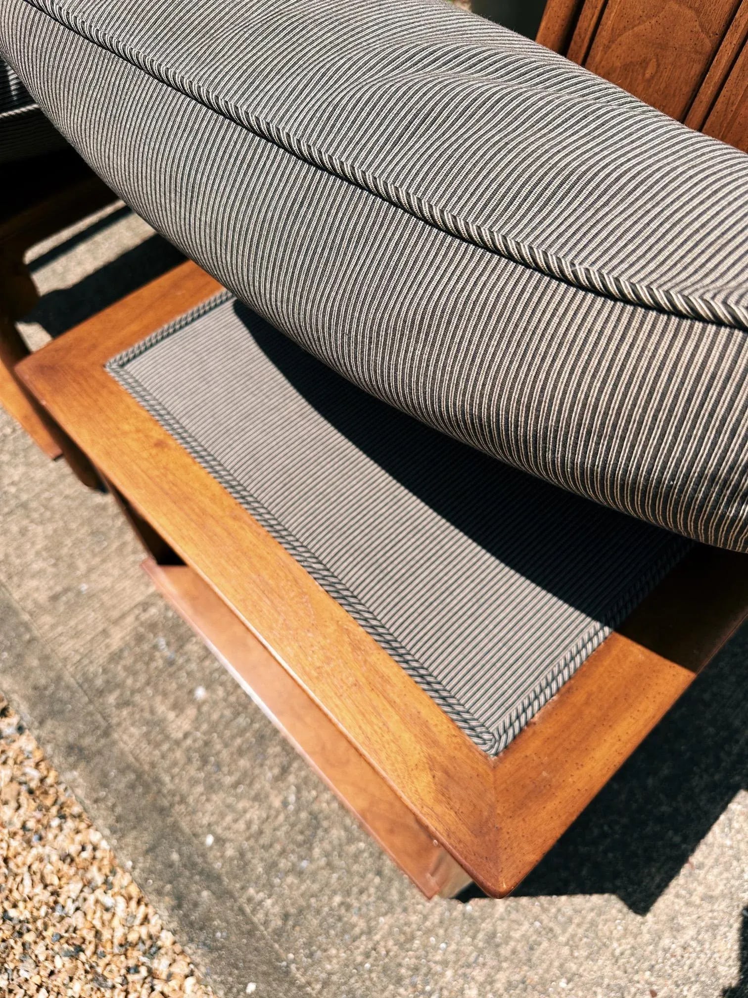 Pair of Late 20th Century Chinese Yoke Back Chairs - 3