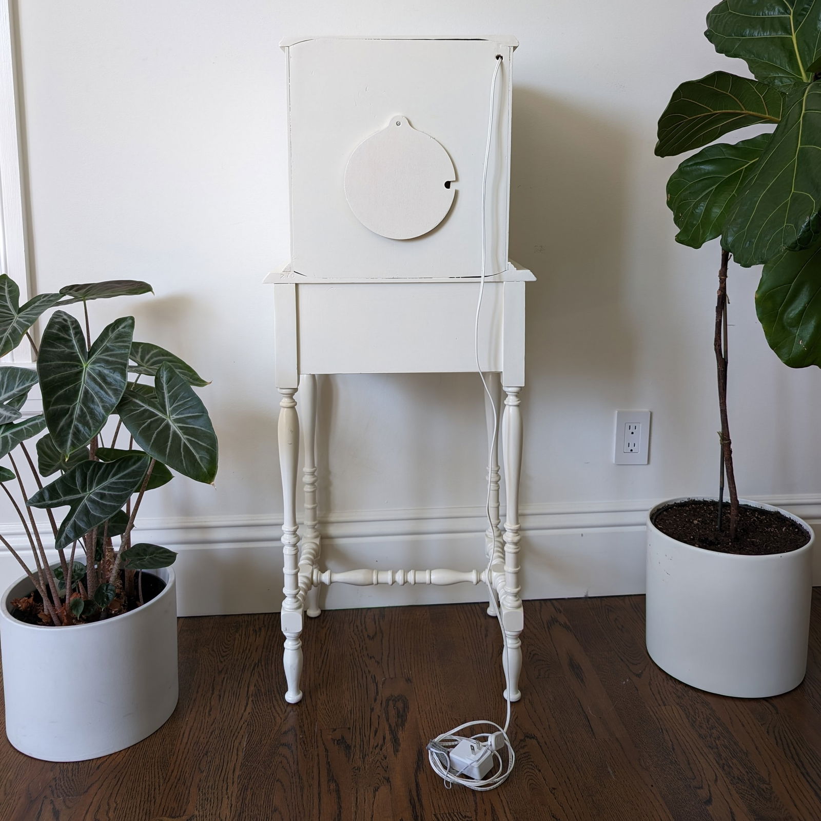 Vintage White Cocktail Cabinet or Dry Bar - 11