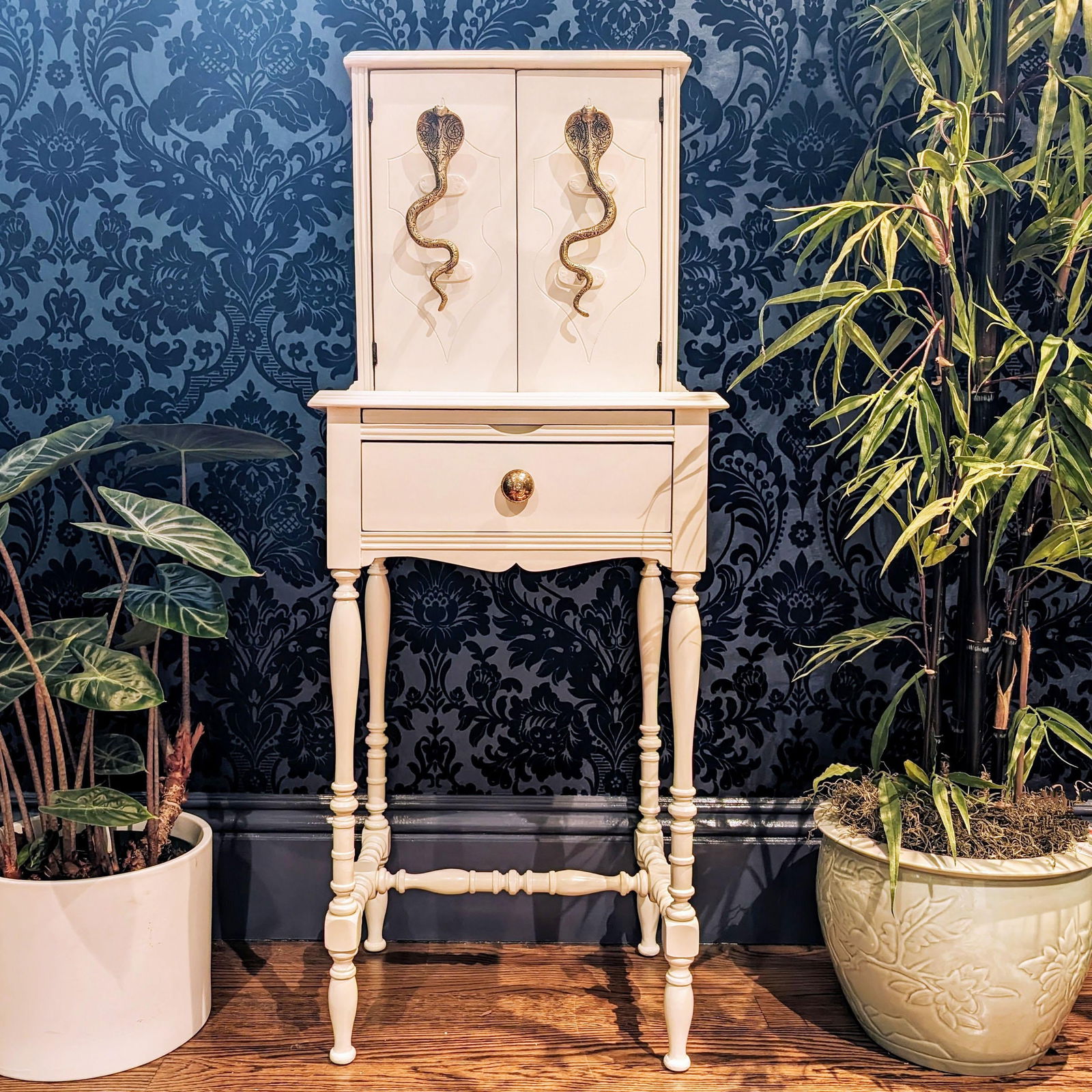 Vintage White Cocktail Cabinet or Dry Bar - 2