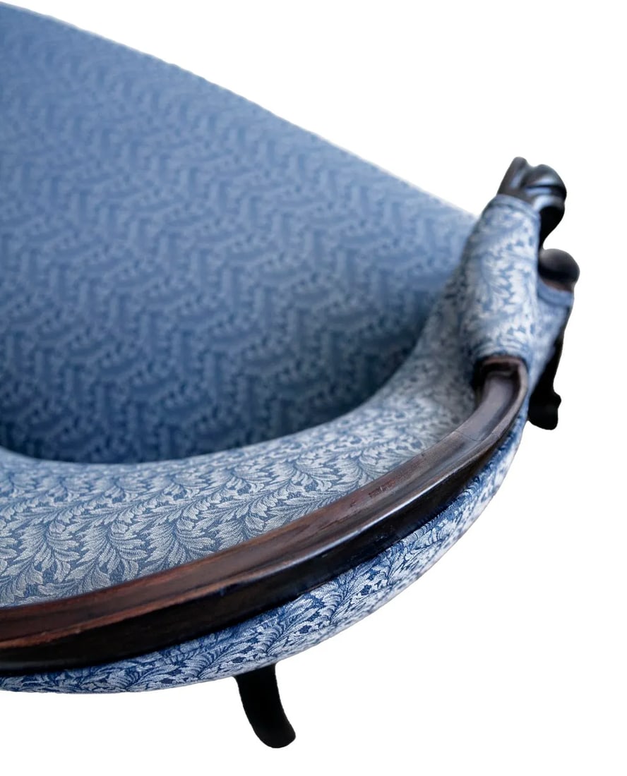 Early 1900s Victorian Ebonized Walnut Sofa in Blue - 9