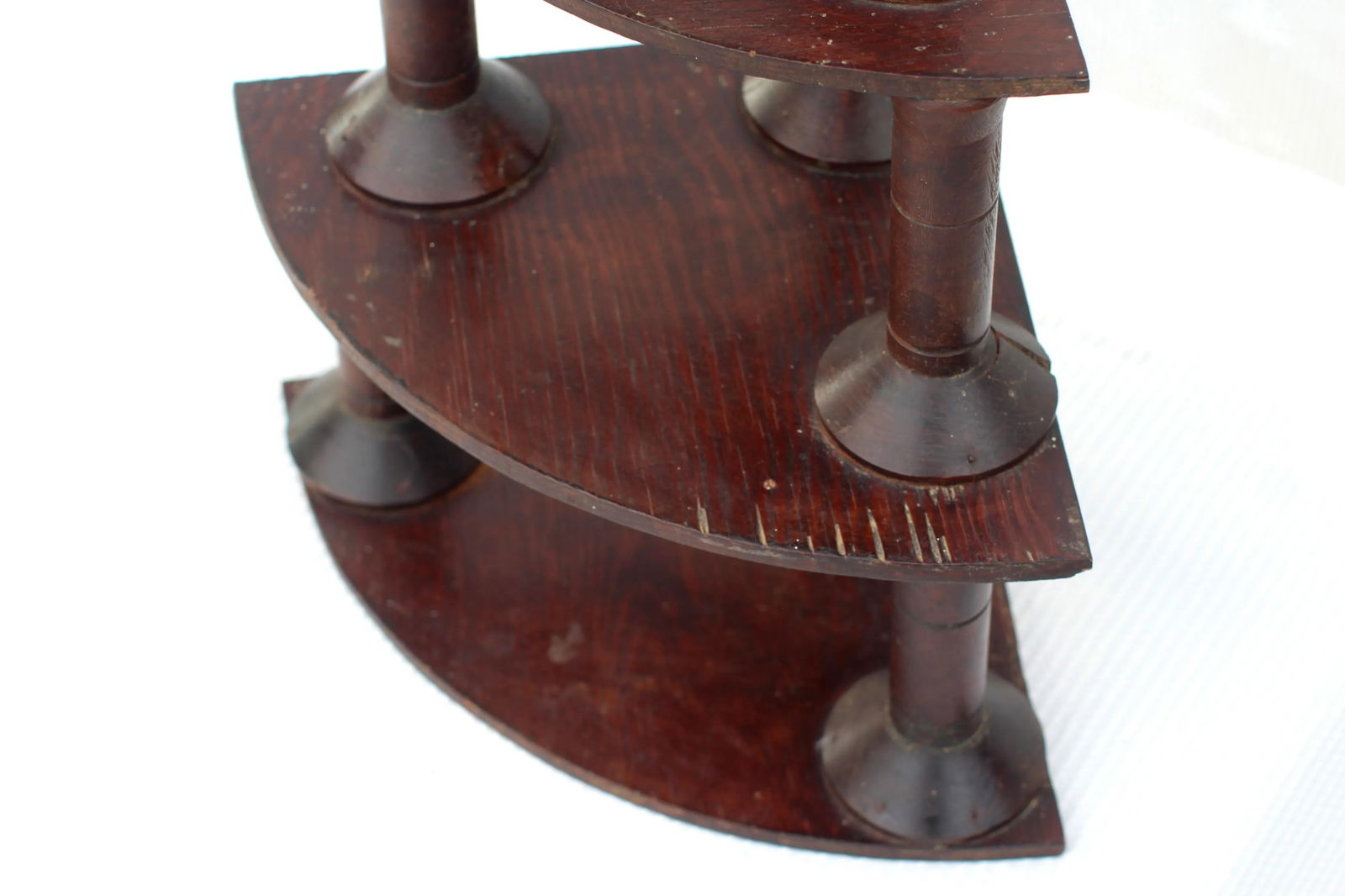 Large Spool Corner Shelf From the 1930s - 2