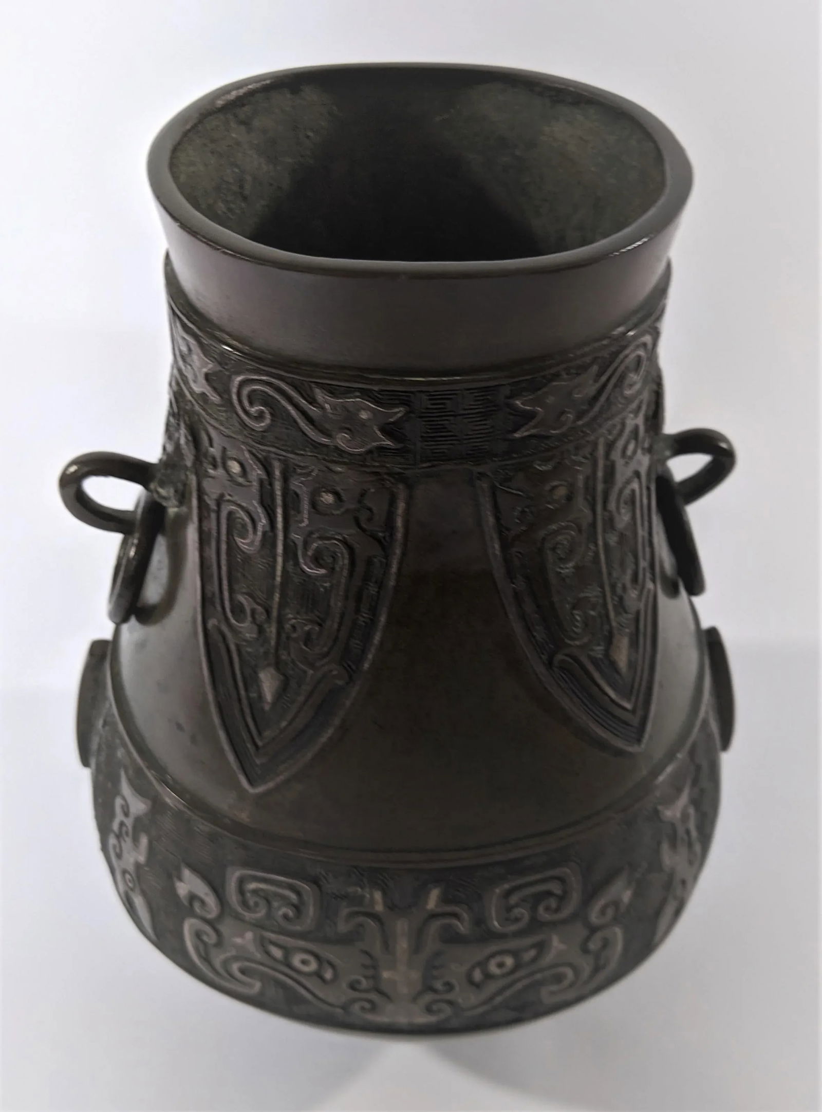 Qing Dynasty Bronze Hu Vessel - 3