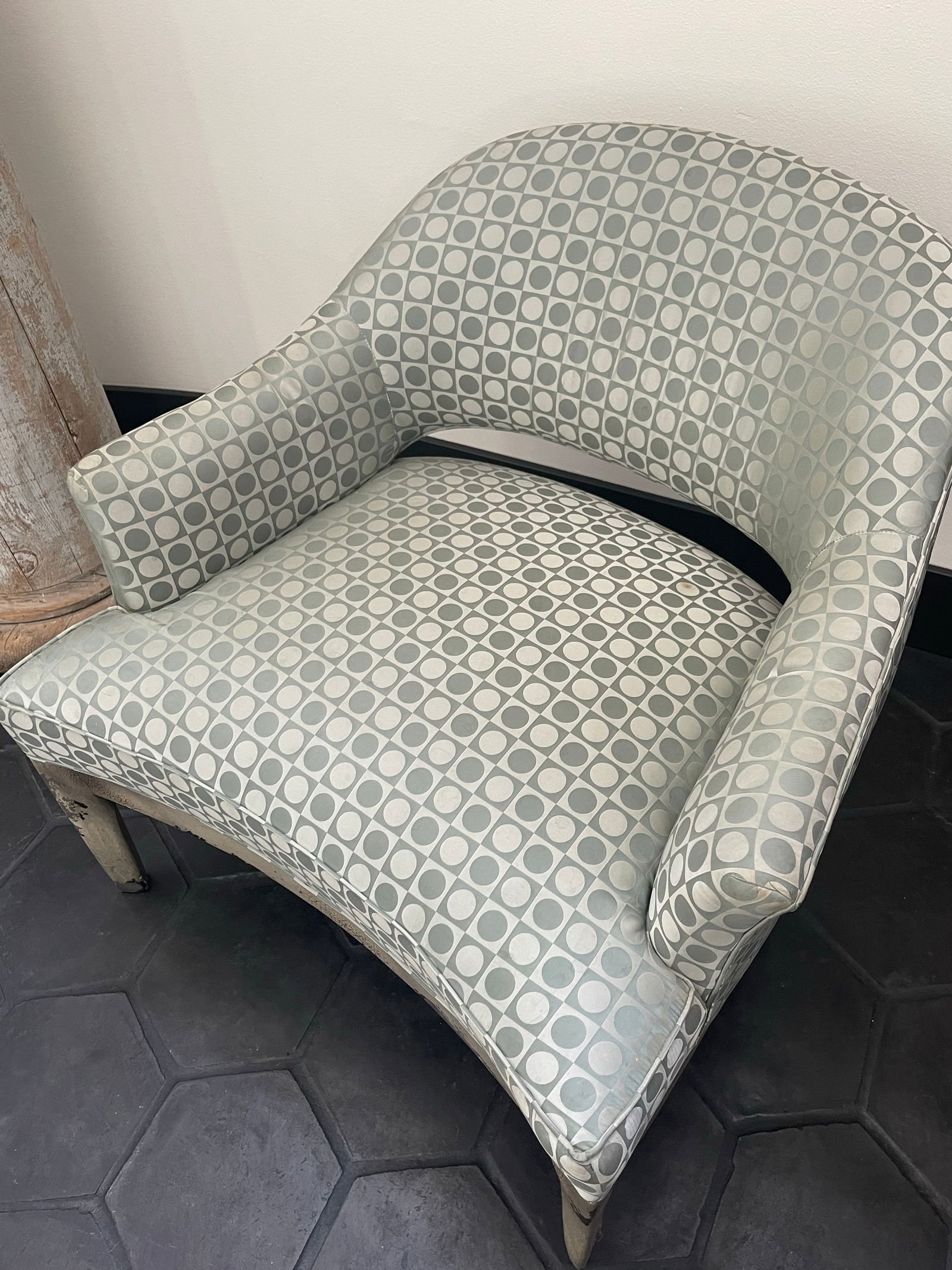 Pair of Late 20th Century Blue Silk Hickory Chair Company Vintage Occaisional Chairs - 4