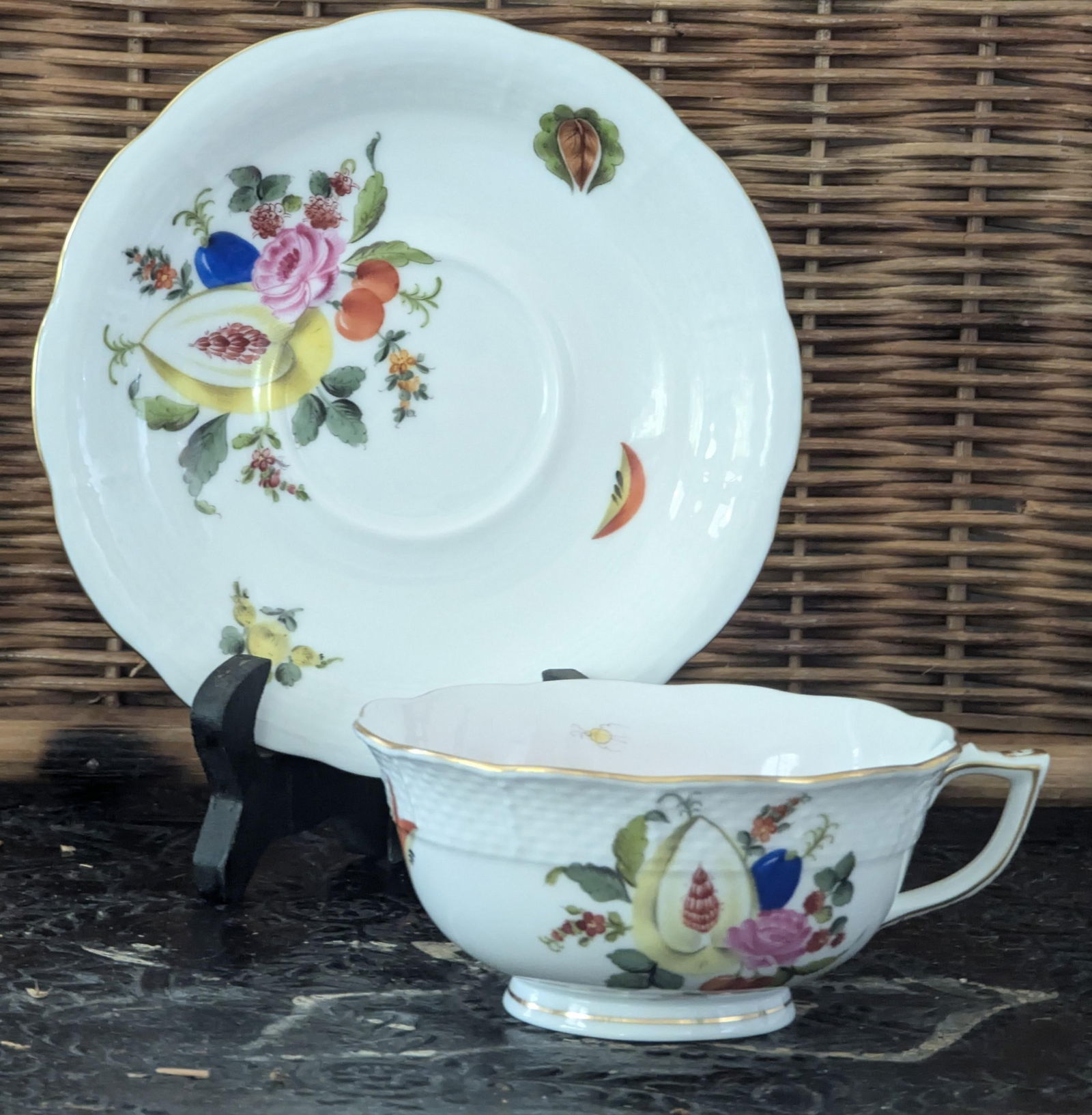 1990s Herend Fruits & Flowers Pattern Breakfast Cups & Saucers Set- 8 Pieces - 8