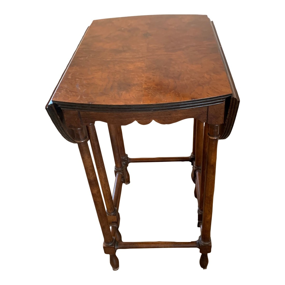 1980s Vintage Baker Furniture Company Oval Burled Walnut Gate Leg Drop Leaf Side Table (1 of 12)