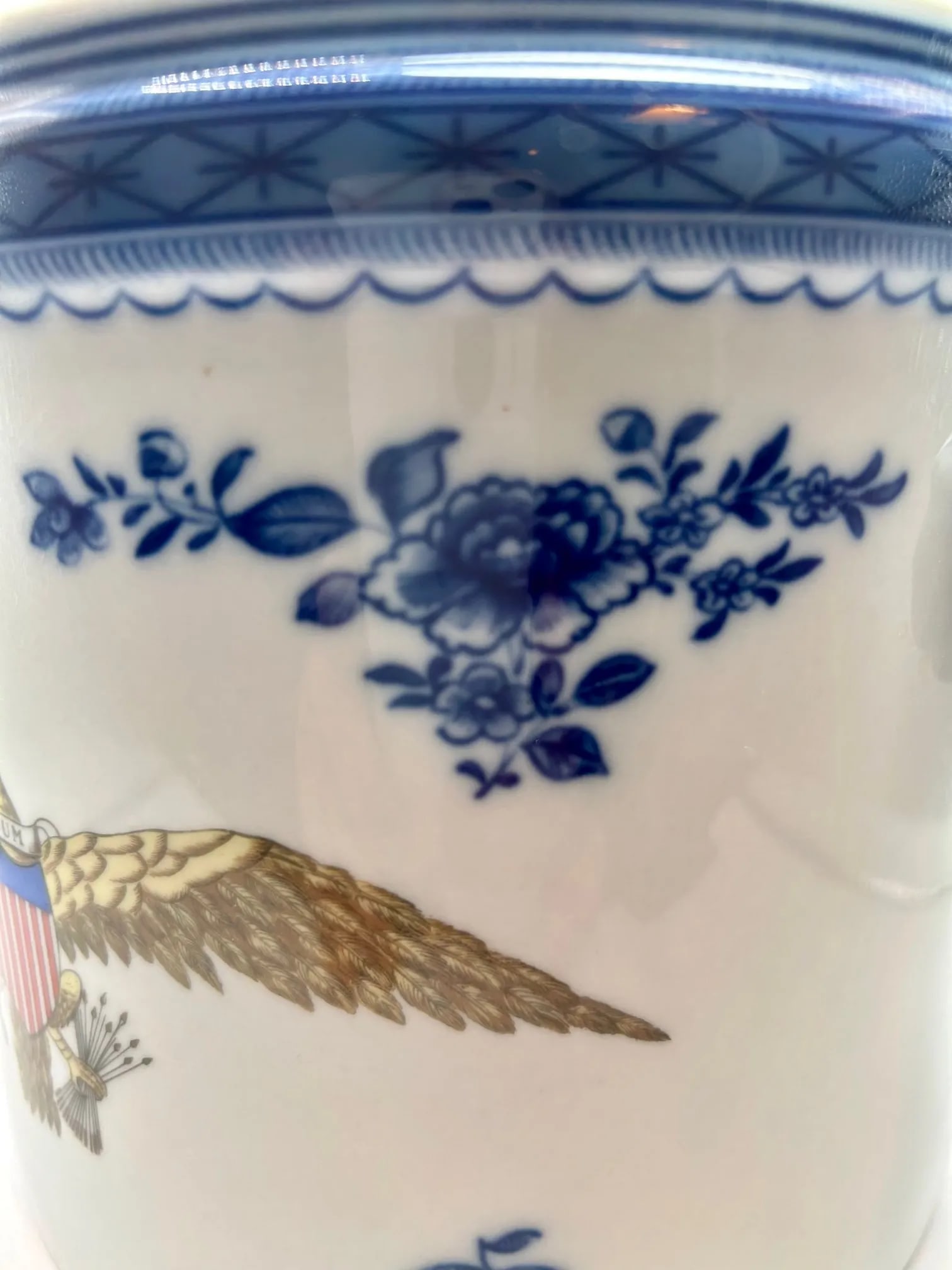 Mottahedeh Chinese Export Style Blue & White Cachepot, 20th Century - 5