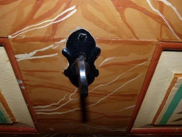 Late 19th Century Antique German Trunk - 9