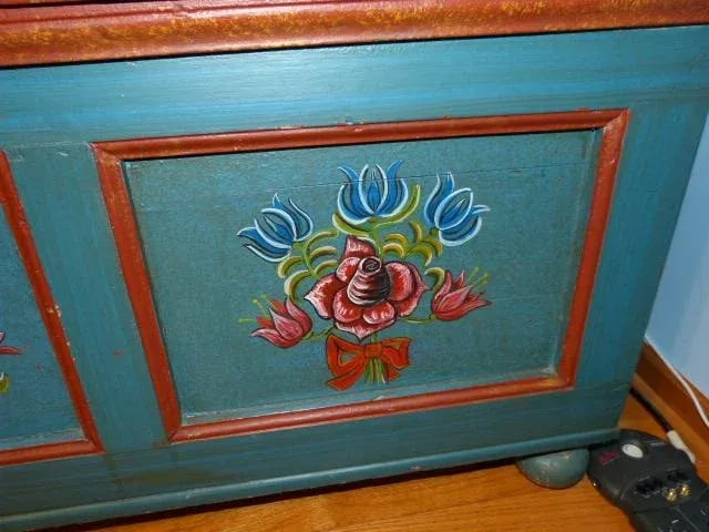 Late 19th Century Antique German Trunk - 7