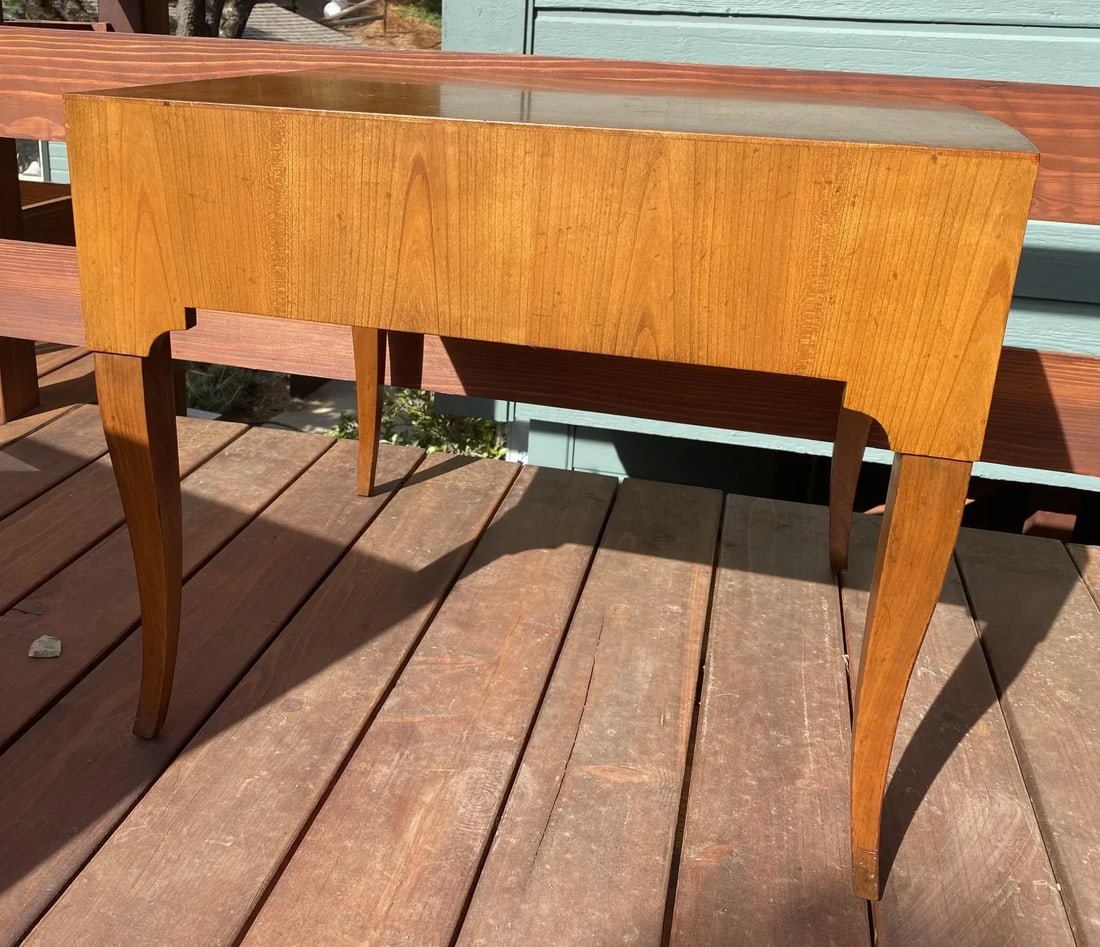 Mid Century Baker End / Side Table - 7