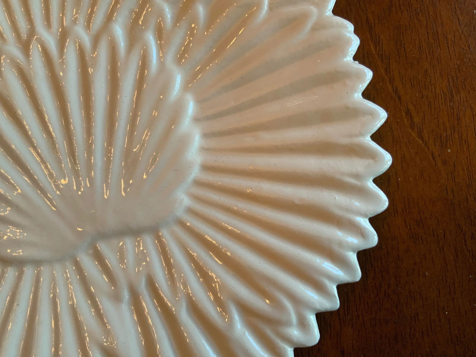 1970s Italian Majolica White Shell Design Scalloped Edged Salad / Dessert or Appetizer Plates- Set o - 10
