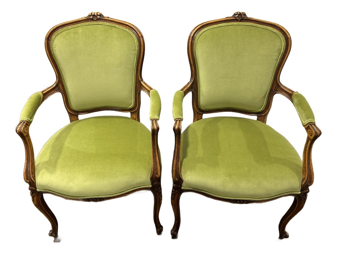 Antique French Louis XV Style Pair of Carved Bergere Armchairs (1 of 12)
