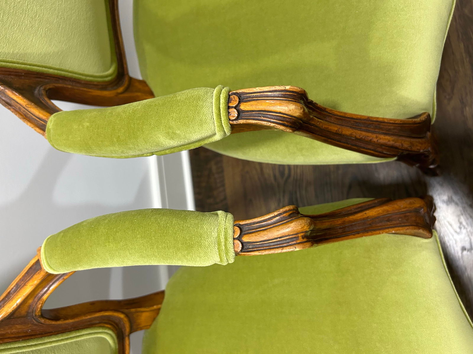 Antique French Louis XV Style Pair of Carved Bergere Armchairs - 9