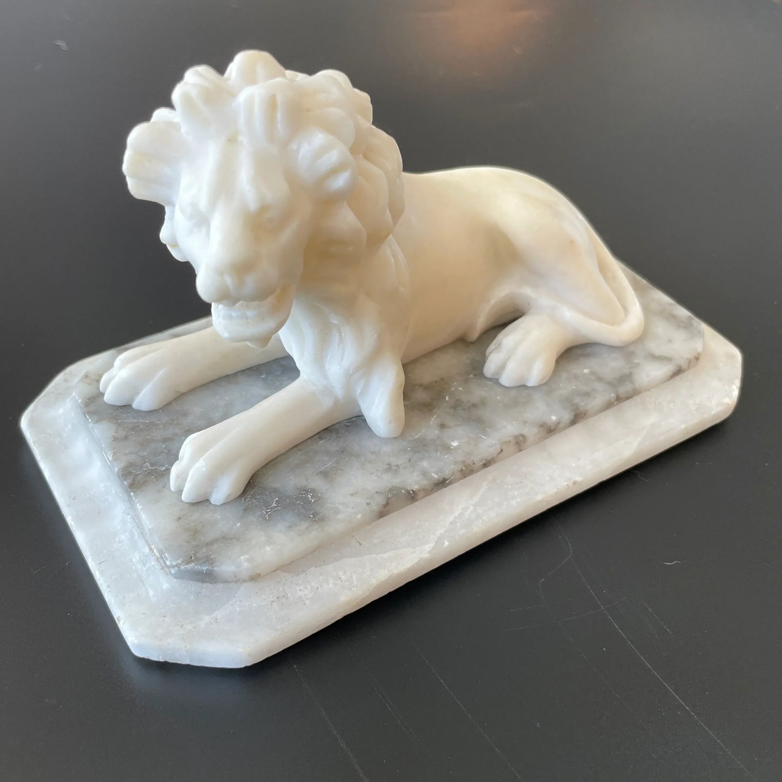 Mid 19th Century Victorian Grand Tour Carved Lion Marble Desk Paperweight - 2