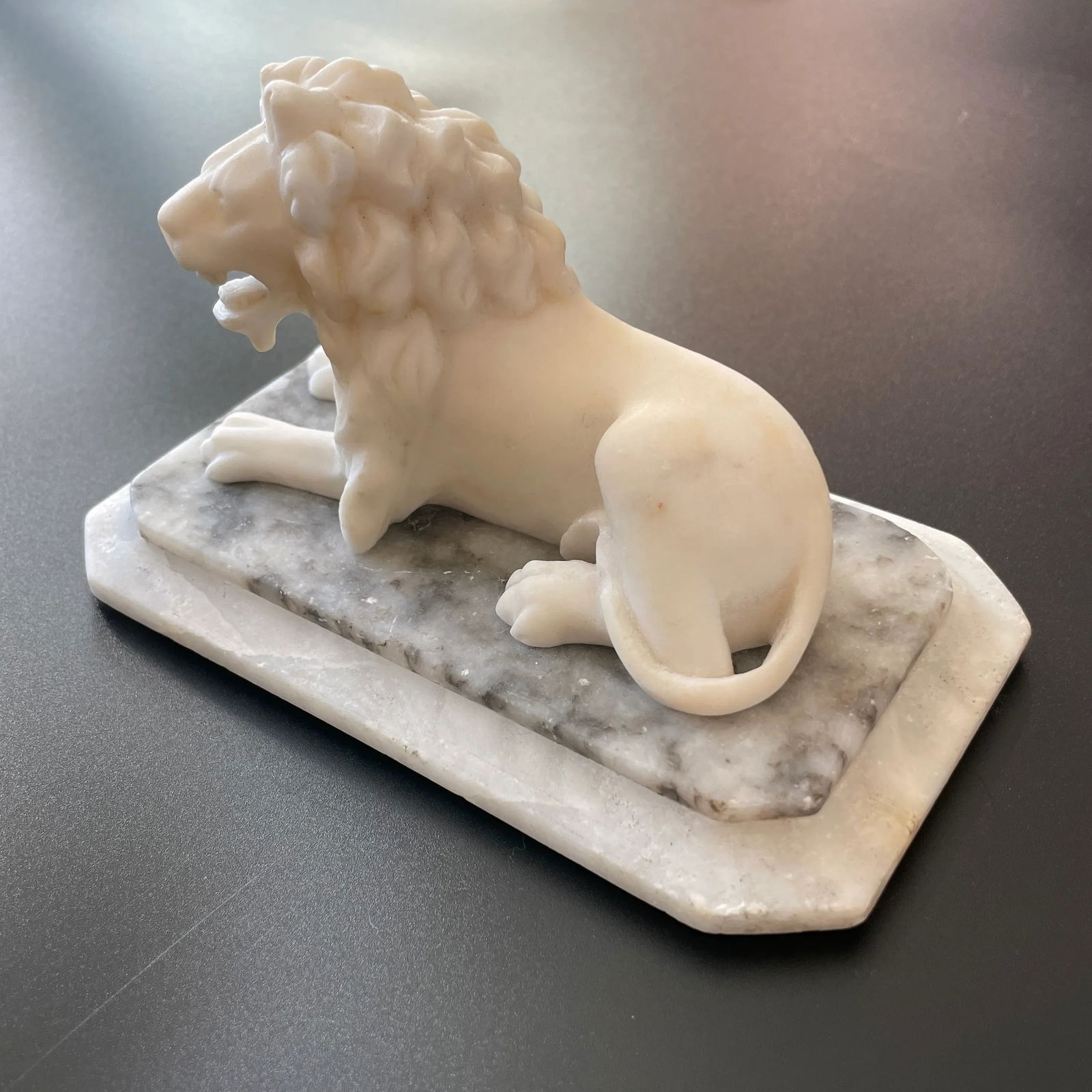 Mid 19th Century Victorian Grand Tour Carved Lion Marble Desk Paperweight - 3