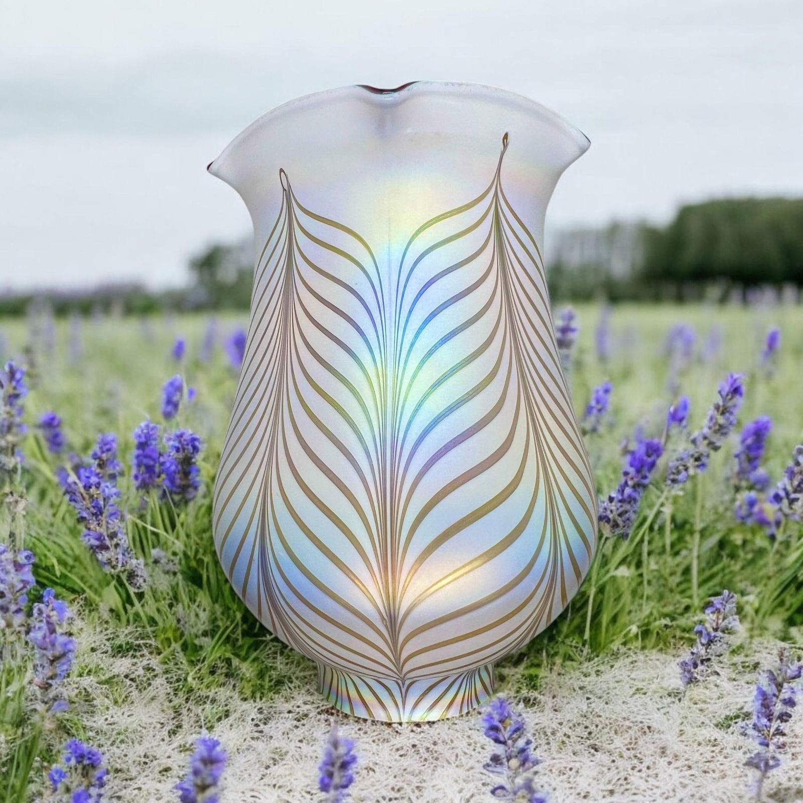 Todd Phillips Art Nouveau Deco Iridescent Pulled Feather Art Glass Lamp Shade - 2