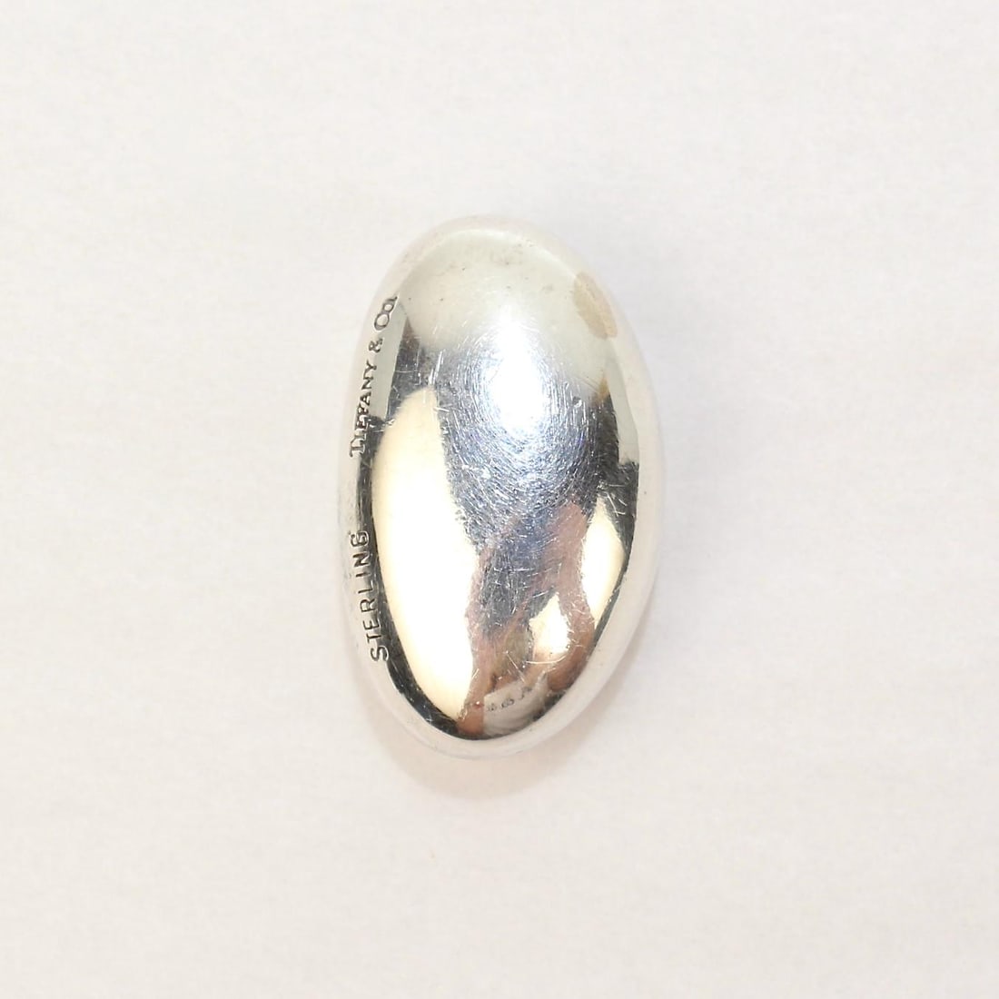 Tiffany & Co. Sterling Silver Bean Paperweight From the Mario Buatta Collection - 2