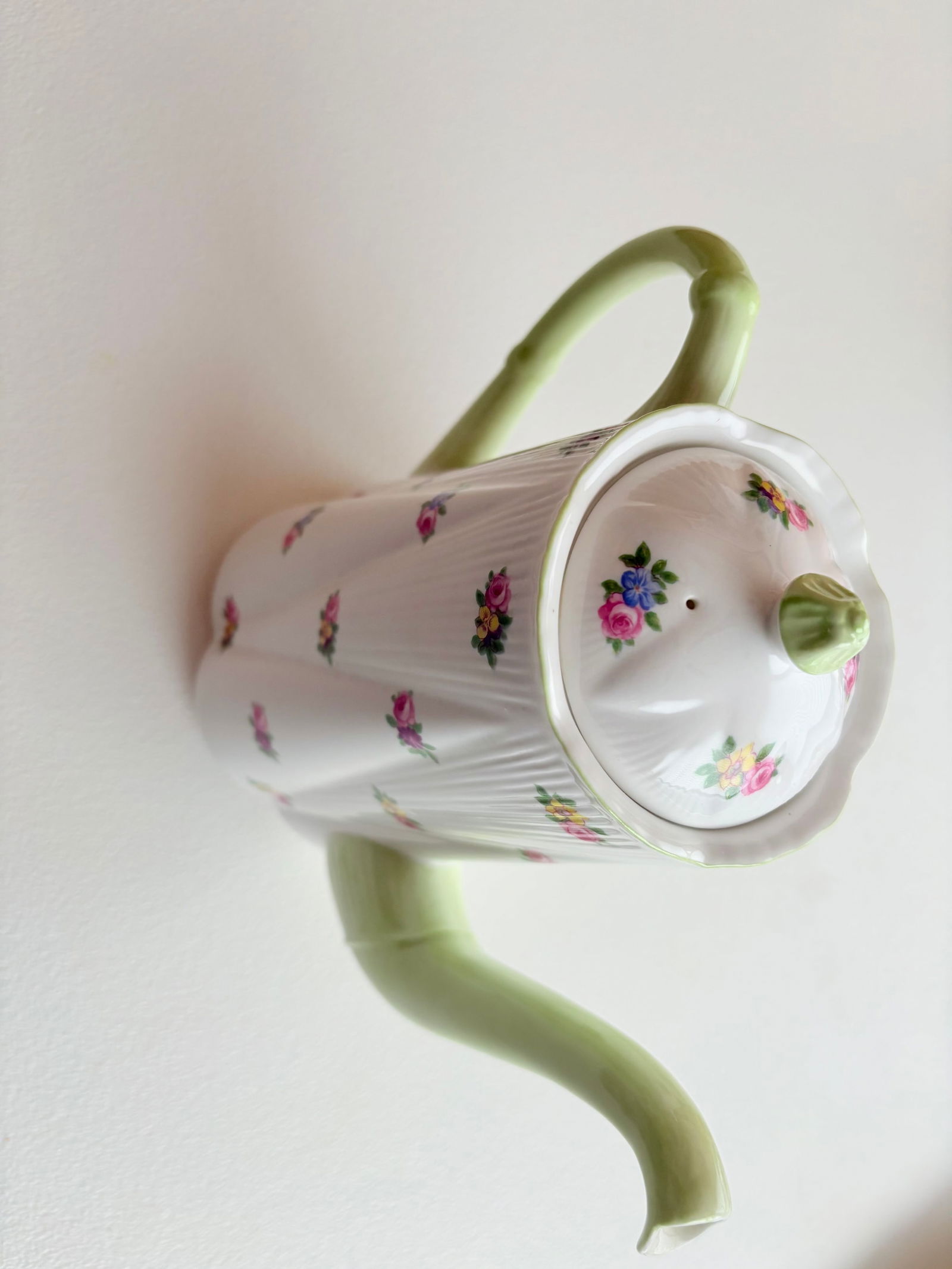 1960s Shelley Fine Bone China Service for Twelve- 92 Pieces - 5