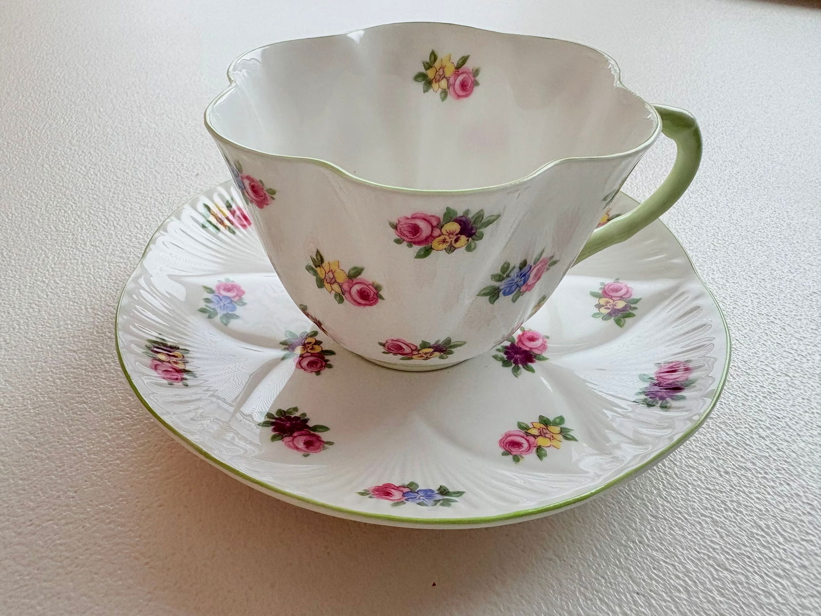 1960s Shelley Fine Bone China Service for Twelve- 92 Pieces - 8