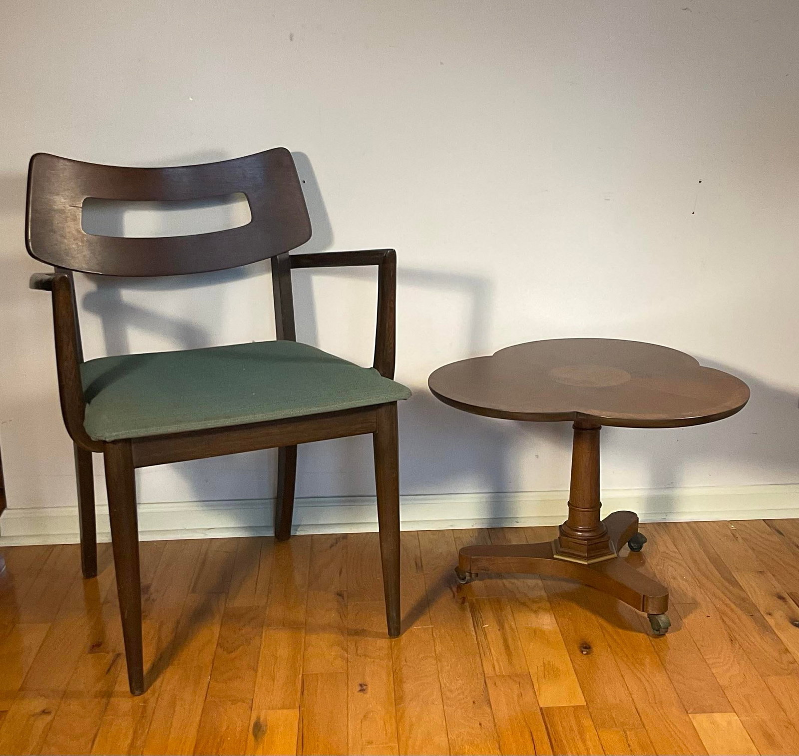 Pair Gueridon Walnut & Burl SideTables, Pansy Flower, Glass Tops Optional - Circa 1950s - 12