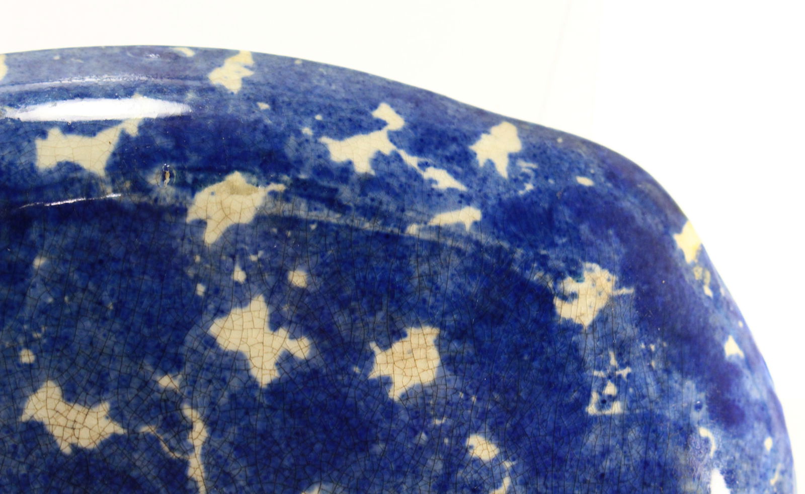 1800's Blue & White Spongeware Spatterware Scalloped Oval Plate - 9