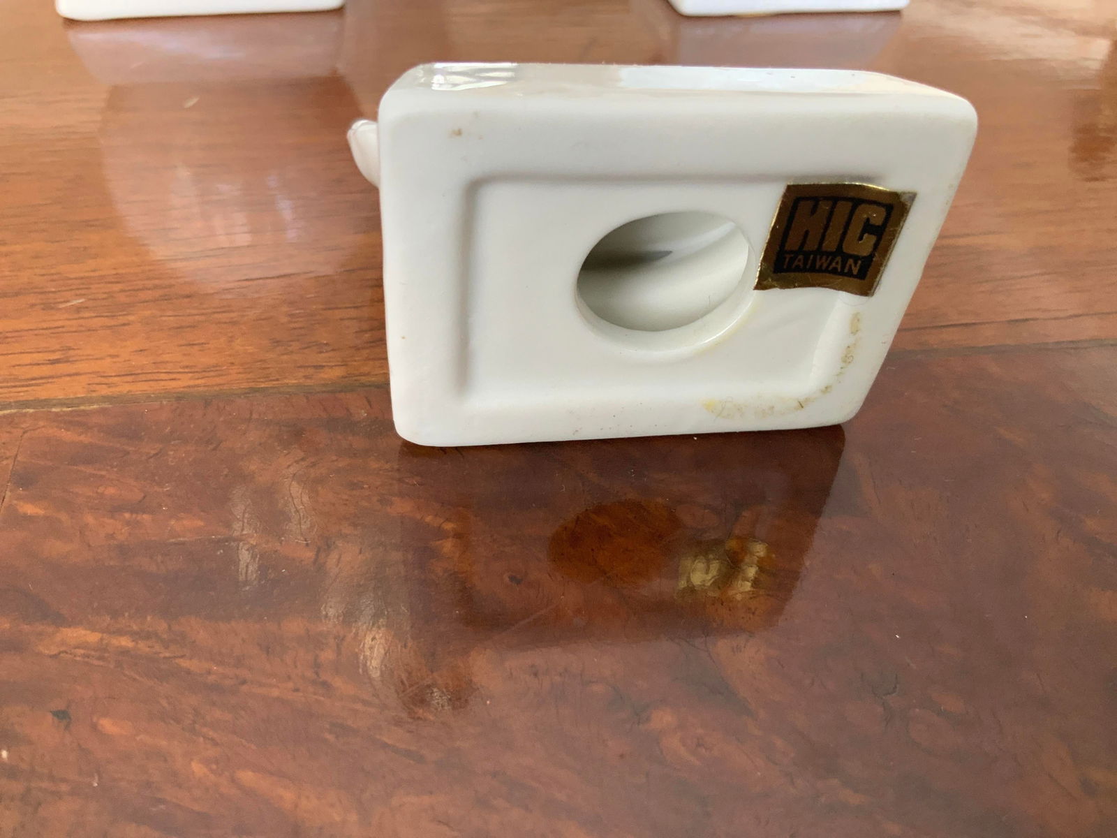 Vintage Porcelain Seashell Shaped Place Card Holders- Set of 8 - 5