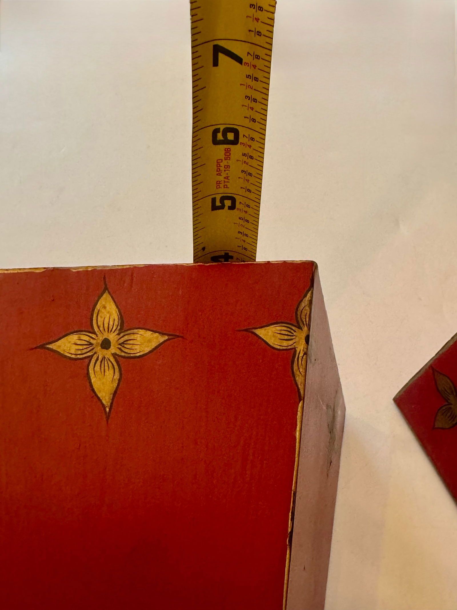 Set of 2 Vintage 20th Century Dark Red Metal Tole Wall Shelves With Gold Accents - 4