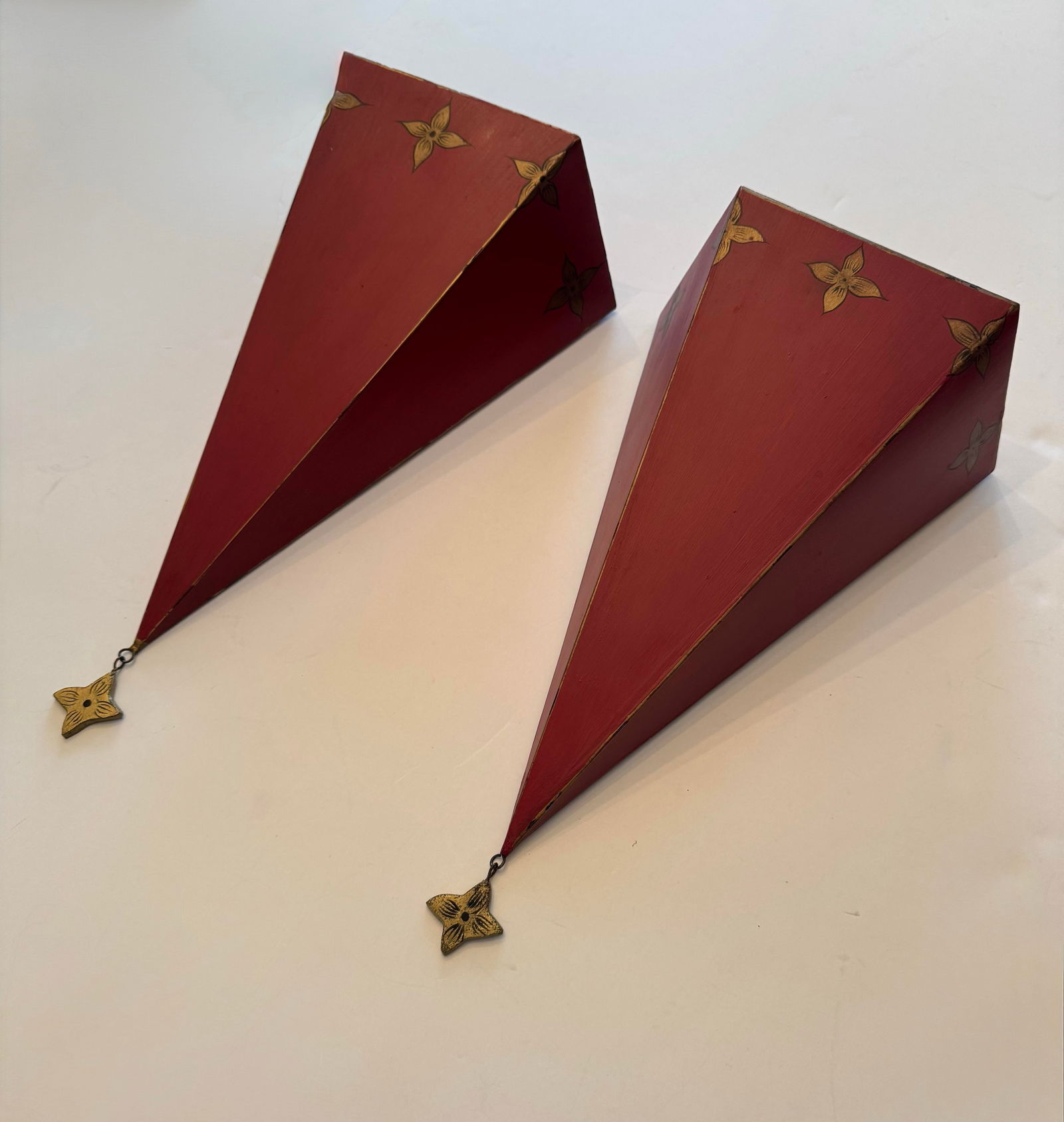 Set of 2 Vintage 20th Century Dark Red Metal Tole Wall Shelves With Gold Accents - 6