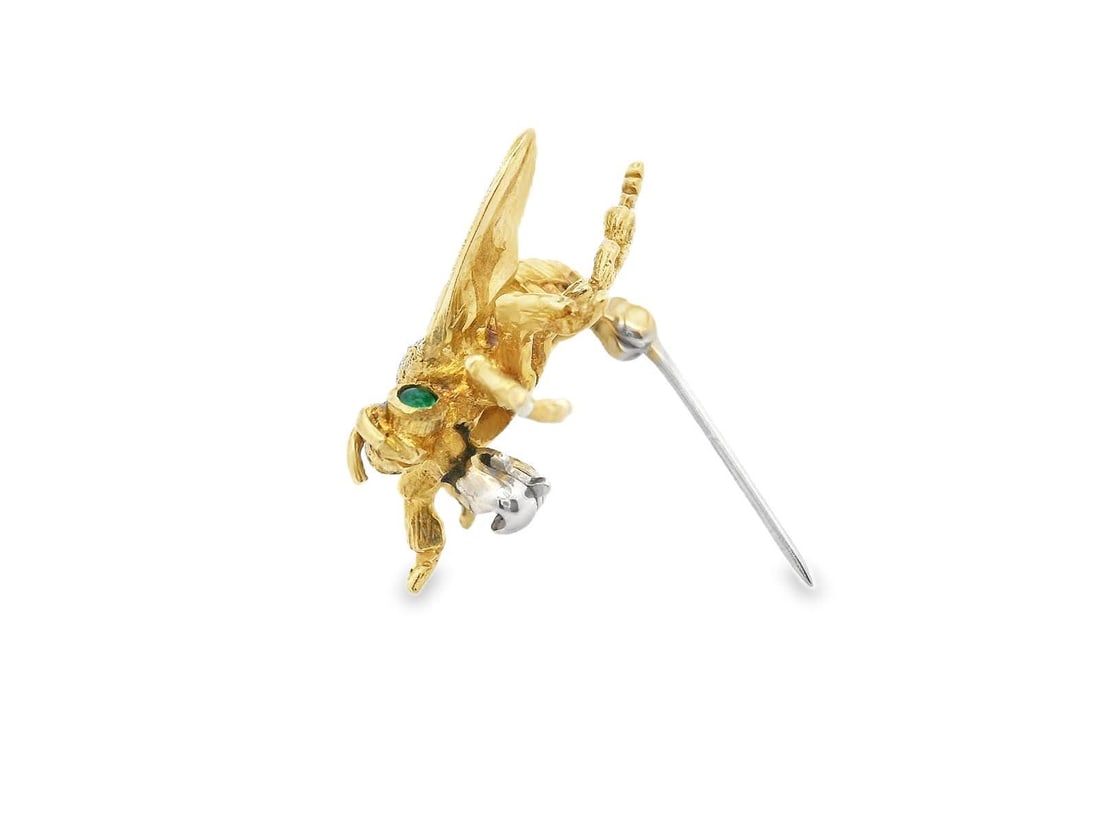 1980s 14k Yellow Gold & Emerald Bee Brooch - 9