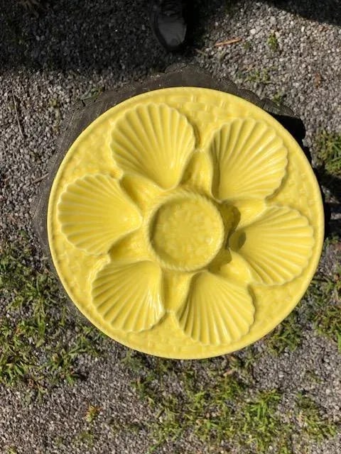 Vintage Longchamp Yellow Majolica Oyster Plates - Set of 3 - 2