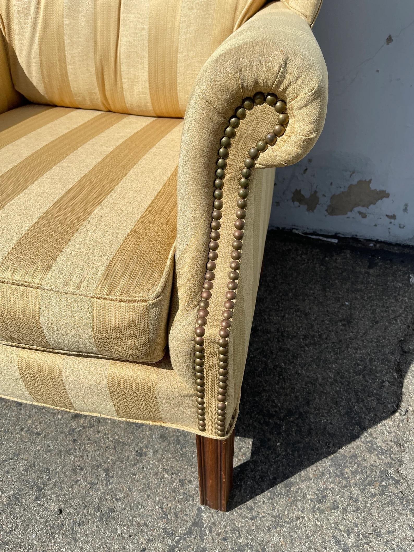 Late 20th Century Pair of Vintage Wingback Armchairs - 2