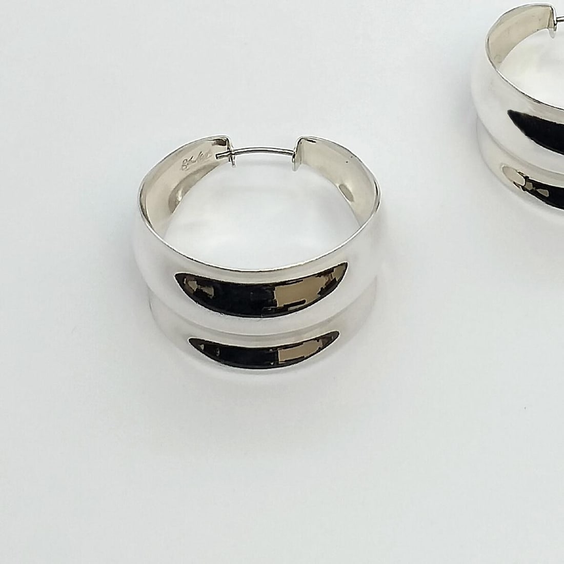 1990s Silver Hoops, Hammer Formed Sterling Silver Earrings, Gerhard Herbst Studio, Mid Century Style - 7