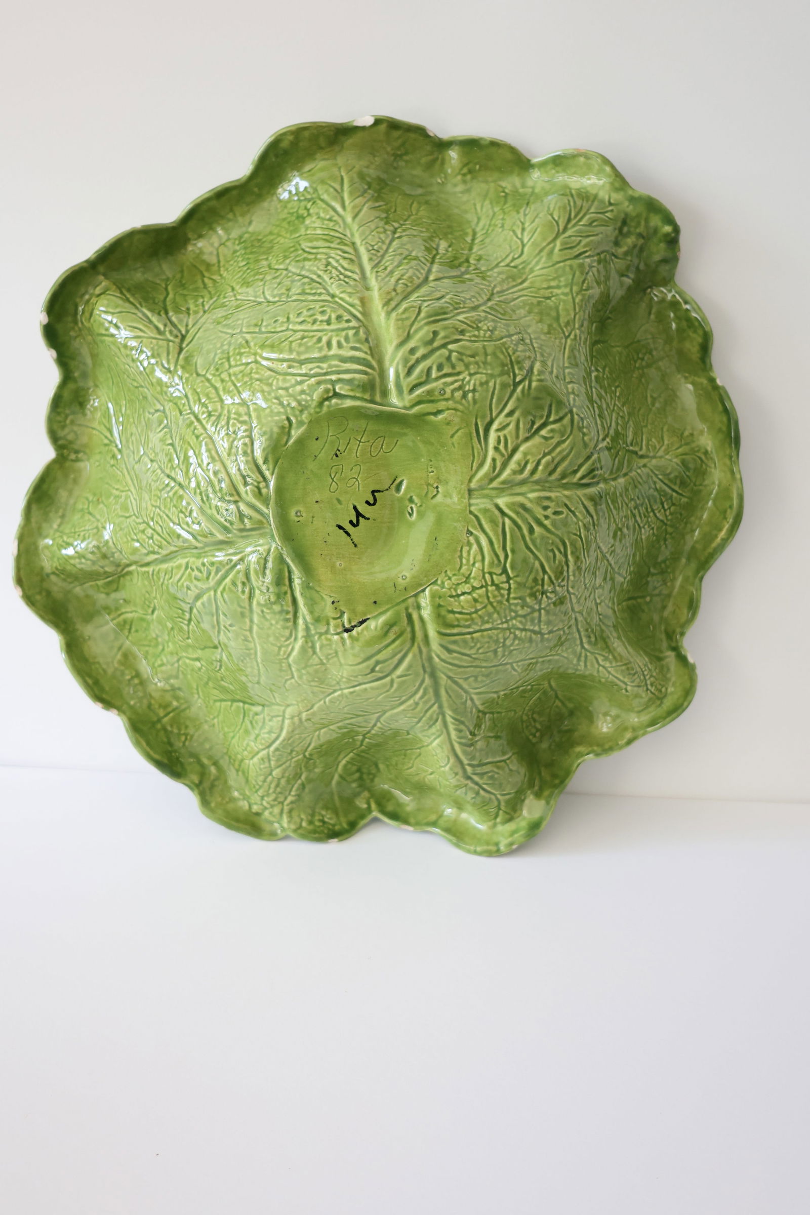 Vintage Majolica Cabbage Leaf Serving Bowl - Signed "Rita 82" - 2