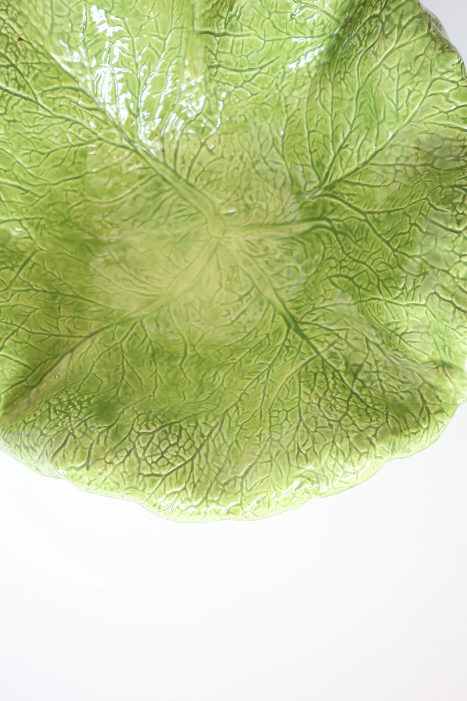 Vintage Majolica Cabbage Leaf Serving Bowl - Signed "Rita 82" - 5