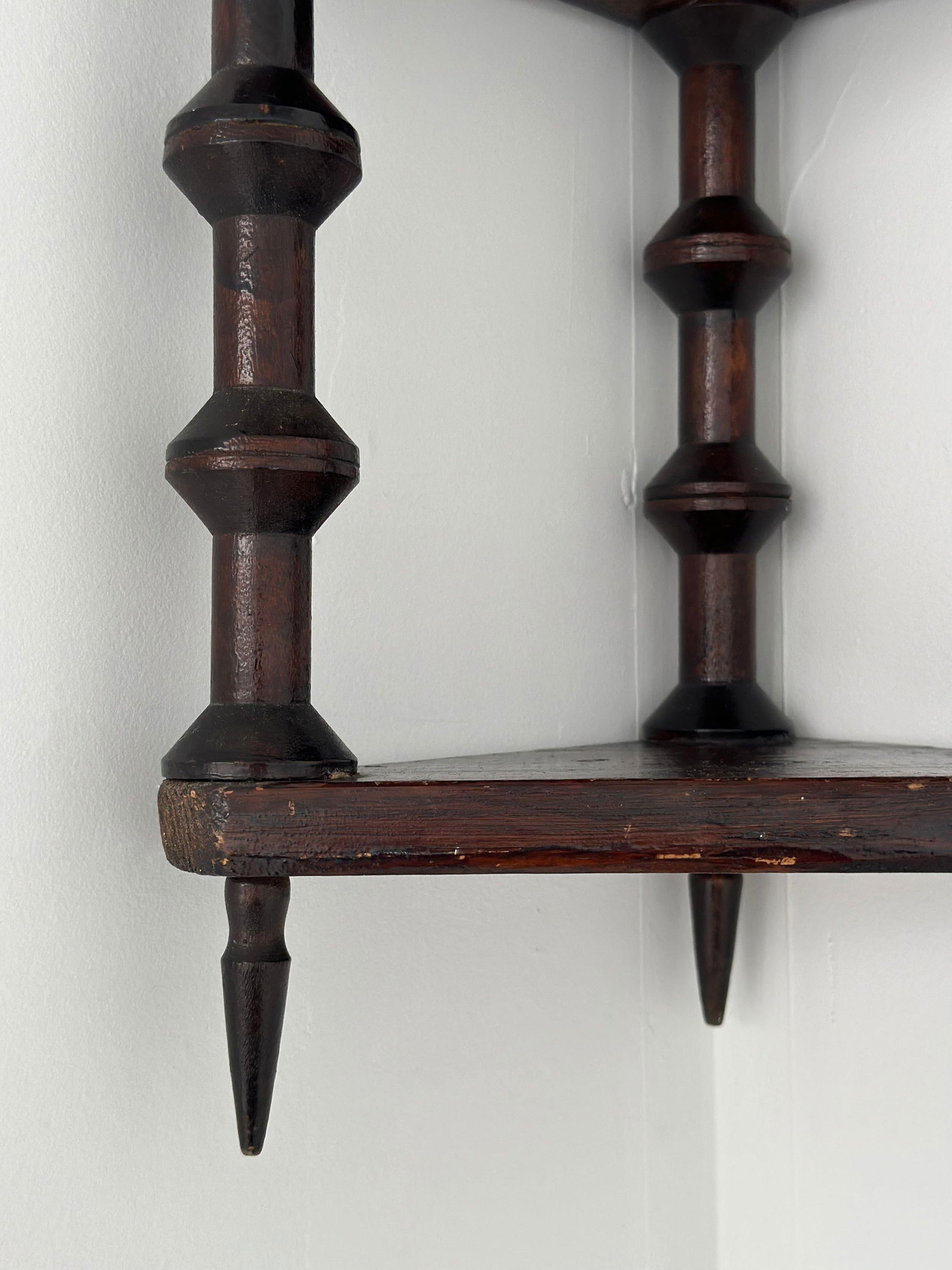 Vintage Folk Art Spool Corner Shelf, Circa Early 20th Century - 8