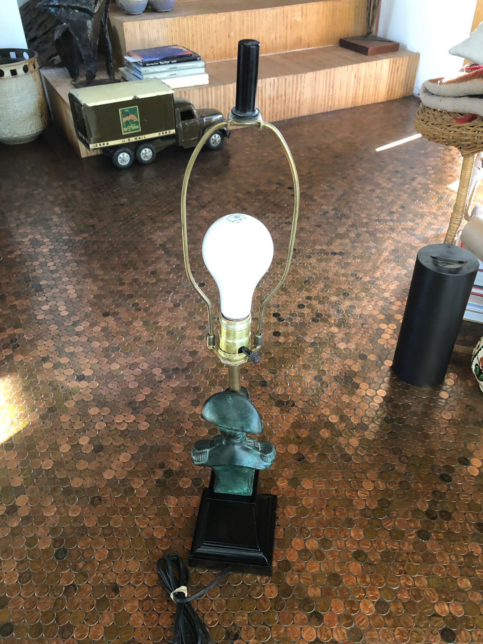 Bronze Bust of Napoleon Small Lamp Made in Italy - 11